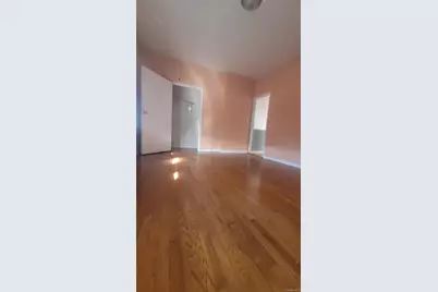 2924 Yates Avenue, Bronx, NY 10469 - Photo 8