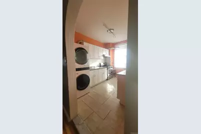 2924 Yates Avenue, Bronx, NY 10469 - Photo 18