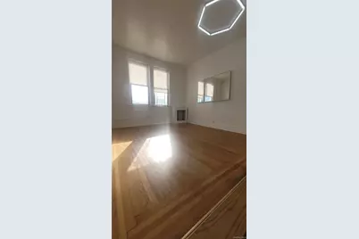 2924 Yates Avenue, Bronx, NY 10469 - Photo 10