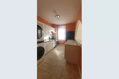 2924 Yates Avenue, Bronx, NY 10469 - Photo 20