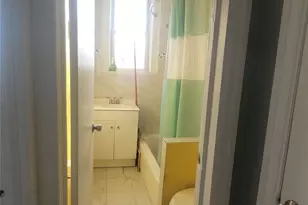 2924 Yates Ave, Bronx, NY 10469 - Photo 12