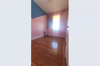 2924 Yates Avenue, Bronx, NY 10469 - Photo 14