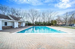 460 Old Town Rd, Port Jefferson Station, NY 11776 - Photo 18