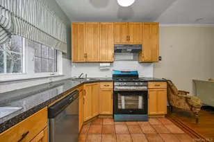 98-25 67th Ave, Rego Park, NY 11374 - Photo 4