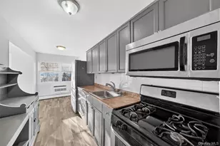 4 Colonial Rd, Beacon, NY 12508 - Photo 2