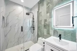 61 Stephen Dr, Plainview, NY 11803 - Photo 28