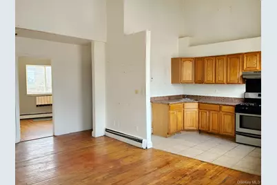 1987 Cruger Avenue, Bronx, NY 10462 - Photo 12