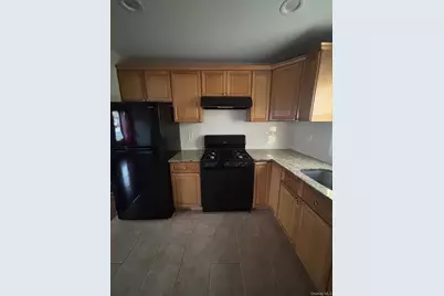 202 Clark Street, Brentwood, NY 11717 - Photo 4