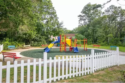 586 Blue Ridge Drive, Medford, NY 11763 - Photo 20