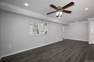 163 Lake Pointe Ct, Middle Island, NY 11953 - Photo 4