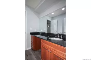 465 Lake Pointe Ct, Middle Island, NY 11953 - Photo 10