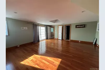 183 Tahlulah Lane, West Islip, NY 11795 - Photo 12