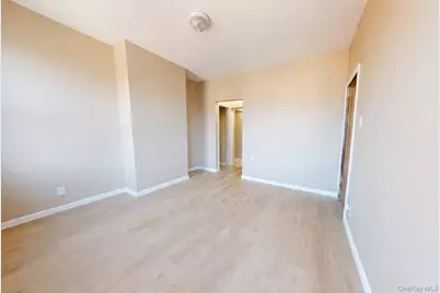 9561 115th Street, Richmond Hill, NY 11419 - Photo 8