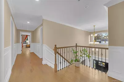 76 Northern Parkway W, Plainview, NY 11803 - Photo 24
