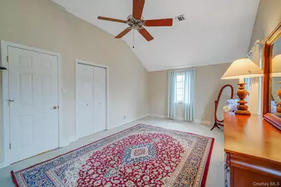 221 Thelma Avenue, Merrick, NY 11566 - Photo 36