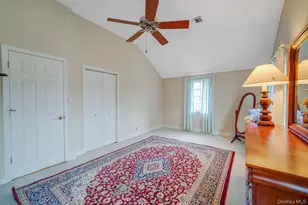 221 Thelma Ave, Merrick, NY 11566 - Photo 36