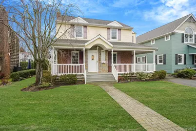 221 Thelma Avenue, Merrick, NY 11566 - Photo 2