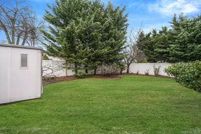 221 Thelma Avenue, Merrick, NY 11566 - Photo 4
