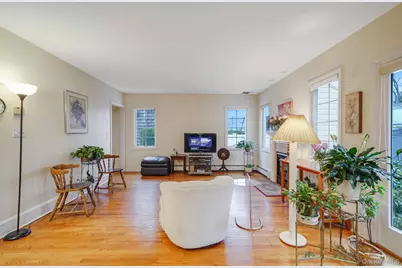 221 Thelma Avenue, Merrick, NY 11566 - Photo 12