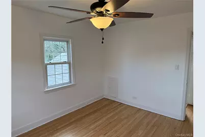 9 Center Street, Glen Cove, NY 11542 - Photo 20