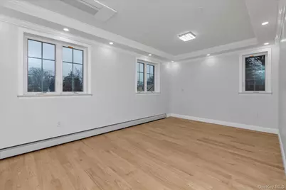 27-09 Utopia Parkway, Flushing, NY 11358 - Photo 12