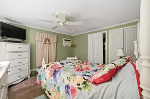 377 Deer Rd, Ronkonkoma, NY 11779 - Photo 22