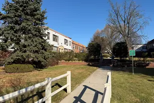 70-43 Park Dr East B, Kew Gardens, NY 11367 - Photo 10