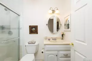 475 Darwen Dr, Ridge, NY 11961 - Photo 16