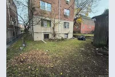 3315 Radcliff Avenue, Bronx, NY 10469 - Photo 16