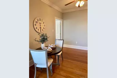 1240 W Broadway #K, Hewlett, NY 11557 - Photo 6