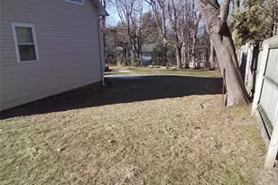 35 Doris Ave, Northport, NY 11768 - Photo 16