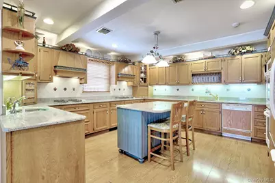 6 Orchard Hill Drive, Monsey, NY 10952 - Photo 10