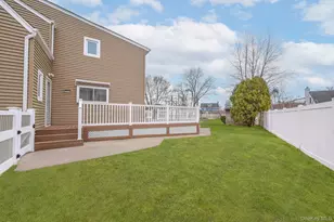 100 Morris Pkwy, Valley Stream, NY 11580 - Photo 4