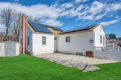 119 E 13th Street, Huntington Station, NY 11746 - Photo 20