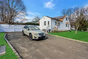 119 E 13th St, Huntington Station, NY 11746 - Photo 4