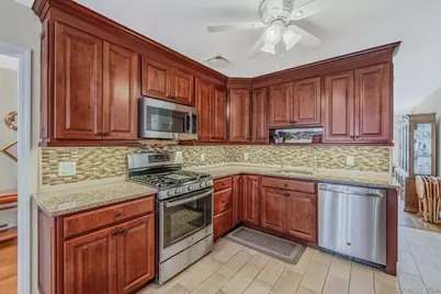 2 Greenpine Court, Dix Hills, NY 11746 - Photo 10