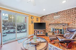 2 Green Pine Ct, Dix Hills, NY 11746 - Photo 20