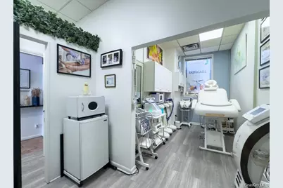 32 N Main Street, Port Chester, NY 10573 - Photo 8