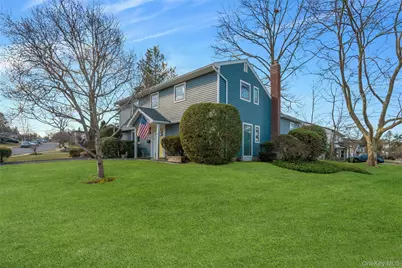 3 Dover Lane, Old Bethpage, NY 11804 - Photo 2