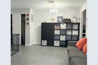 13 Pinebrook Place #13, Bay Shore, NY 11706 - Photo 4