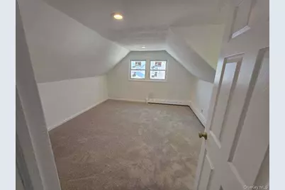 125 Greenwood Drive, North Babylon, NY 11703 - Photo 10