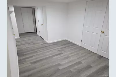 125 Greenwood Drive, North Babylon, NY 11703 - Photo 20