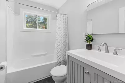 49 Thorney Avenue, Huntington Station, NY 11746 - Photo 12