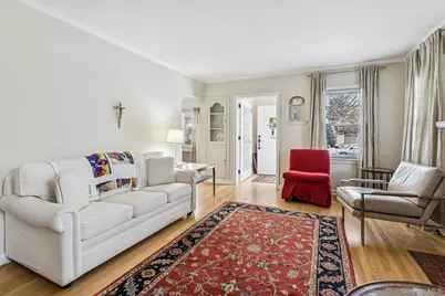 114 Lexington Avenue, Franklin Square, NY 11010 - Photo 4