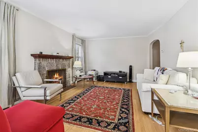 114 Lexington Avenue, Franklin Square, NY 11010 - Photo 2