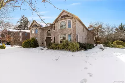 12 Knollwood Road, Roslyn, NY 11576 - Photo 2