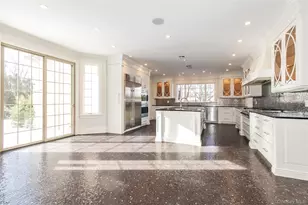 12 Knollwood Rd, Roslyn, NY 11576 - Photo 12