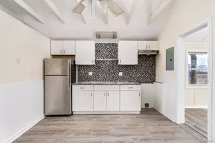396 Reeves Ave, Riverhead, NY 11901 - Photo 8