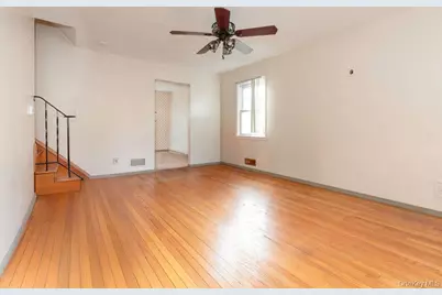 158 Reville Street, Bronx, NY 10464 - Photo 4