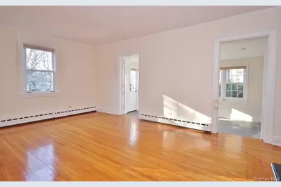 16 Upland Lane, Armonk, NY 10504 - Photo 8